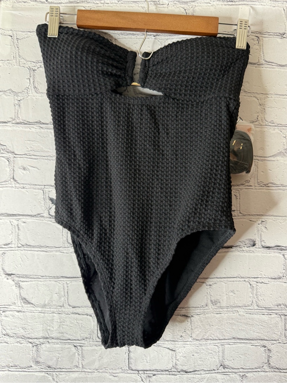 NWT shade and shore Black Textured Strapless Swimsuit small